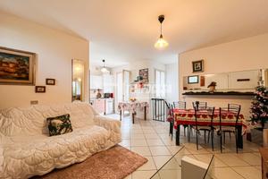 TRILOCALE CON TAVERNA E GIARDINO IN CENTRO A CESEN