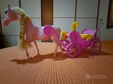 Cavallo con carrozza di Winx Bloom Principessa