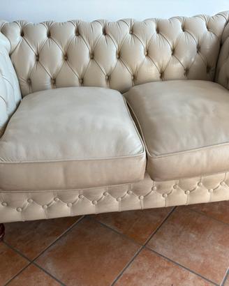 Divano Chester in pelle originale inglese