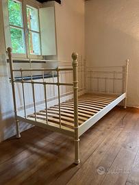 Ikea Tromsnes letto in ferro battuto bianco