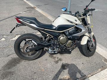 2009 Yamaha xj6