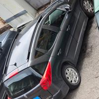 Peugeot 207 sw 2009 da riparare