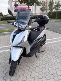 Piaggio Beverly HPE 300