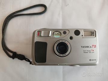 Macchina fotografica Yashica T5 Carl Zeiss
