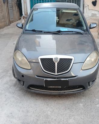 Lancia ypsilon 1.2 Agento 