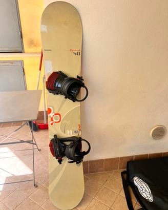 Tavola snowboard+ attacchi salomon
