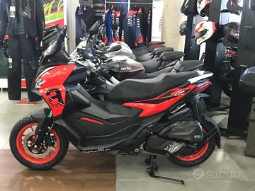 Aprilia SR GT 200 sport abs