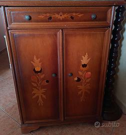 Mobile/credenza