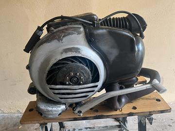 Motore vespa rally e px 200 prima serie