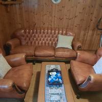 Divano 3 posti con due  poltrone