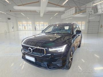 VOLVO XC40 T4 RECHARGE PLUG-IN AUTO CORE 5 PORTE S