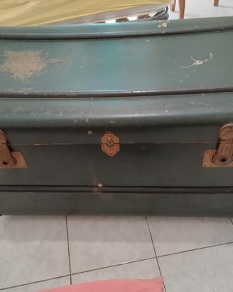 Baule d'epoca in legno