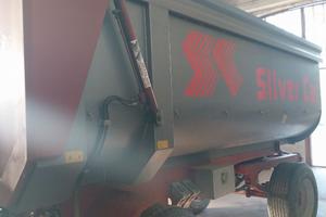 RIMORCHIO AGRICOLO RIBALTABILE  A DUE ASSI