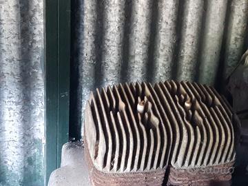 Motore JAWA bicilindrico 350 2T