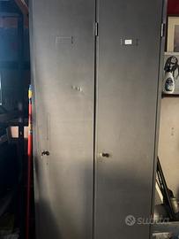 Armadietto in metallo a 2 ante