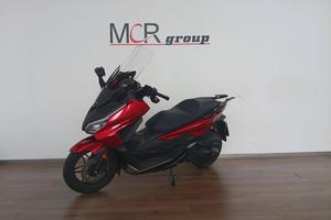 HONDA Forza 350 .