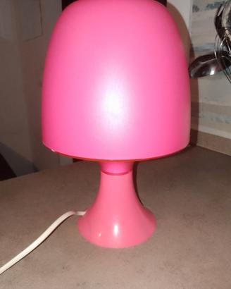 lampada da tavolo rosa fluo 