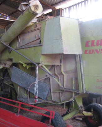 Mietitrebbiatrice Claas Consul