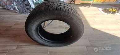 Pneumatici invernali m+s 215 65 16C Continental