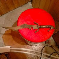 spada e taglia carta antica 