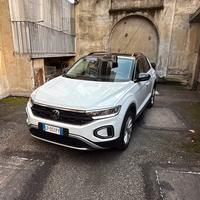 VOLKSWAGEN T-Roc 2023 -16.500km- 1.0 TSI 110 CV