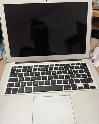 MacBook Air 13 2014 i5 4GB RAM 128GB SSD