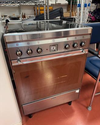 Cucina gas con forno smeg