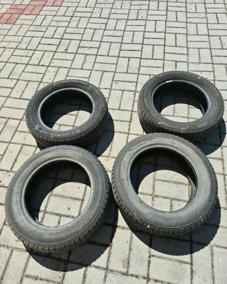 nr 4 pneumatici 165/65 R14 79T