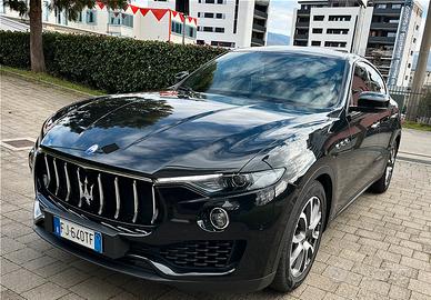 MAserati levante 275 cv
