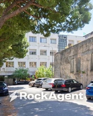 Immobile di 204 m² con 5 locali a Genova
