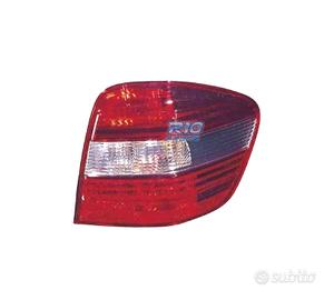 FANALE DX MERCEDES ML W164 05-08 LATERALE SCURO