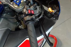 Honda HRC fireblade 2011