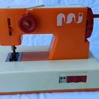 Macchina da cucito giocattolo 