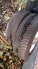 4 Cerchi in lega e 4 gomme 195/65/15