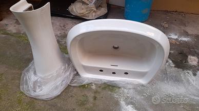 Lavabo con colonna