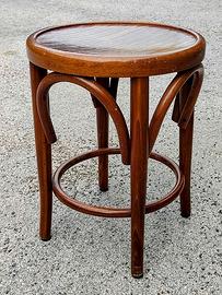 Sediolino in legno antico in eccellente condizioni