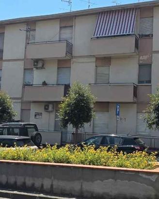 Riposto(V.le Amendola) grazioso 3 vani
