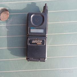 Motorola MicroTAC 8200