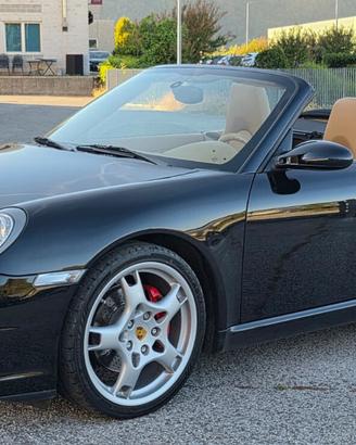 Porsche 911 Carrera Cabriolet