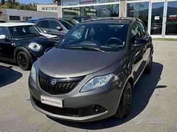 Lancia Ypsilon 1.0 Hybrid Oro (2023) - 11.500 km