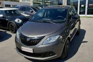 Lancia Ypsilon 1.0 Hybrid Oro (2023) - 11.500 km