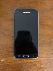 Samsung Galaxy J5.