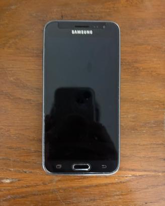 Samsung Galaxy J5.