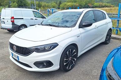 Fiat Tipo 1.4 T-Jet 120CV 5 porte S-Design