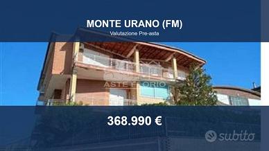 Immobile in asta di 585 m² con più di 5 locali a M