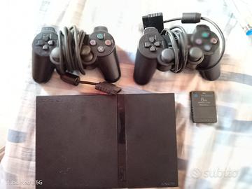 PlayStation 2 + 2 controller e memory card da 8 MB