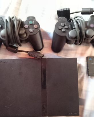 PlayStation 2 + 2 controller e memory card da 8 MB