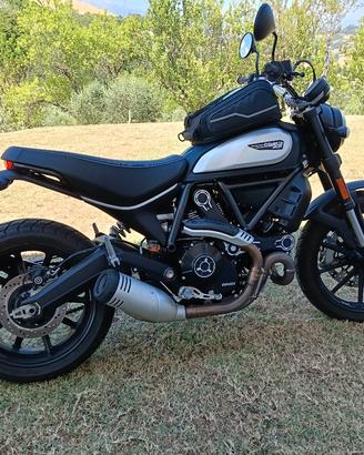 Moto Ducati Scrambler icon dark 