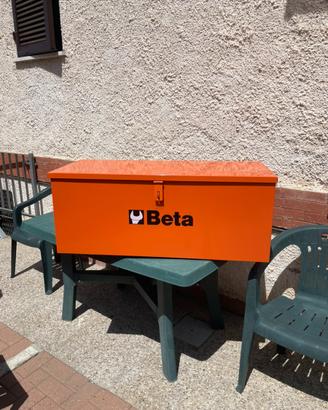 cassone BETA