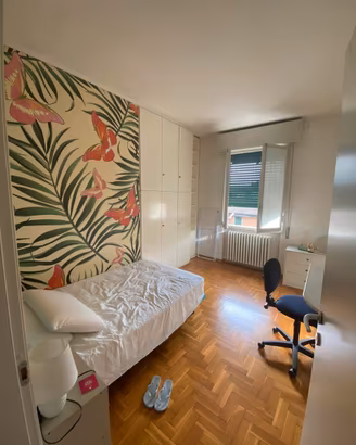Stanza a Reggio Emilia a studentessa